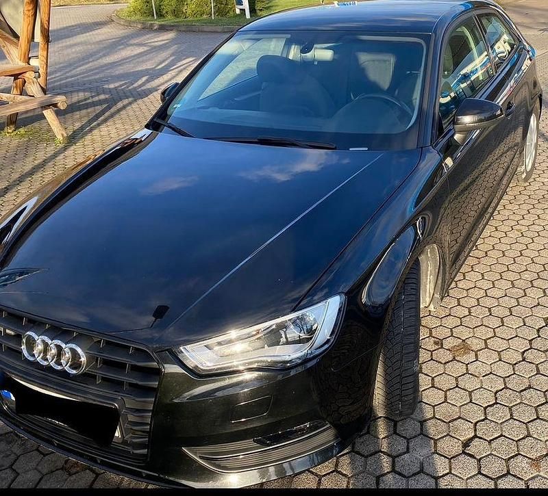 Gebraucht Audi A3 Ambiente 150 PS (110 kW) 2016 Schwarz Limousine