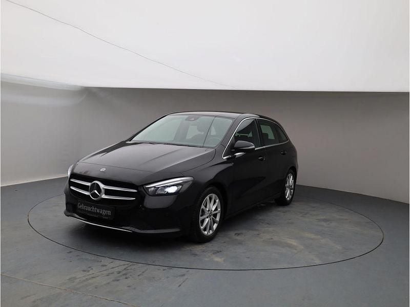 Gebraucht Mercedes B220 190 PS (139 kW) 2019 Schwarz Van / Kleinbus
