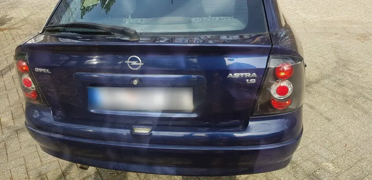 Używany Opel Astra 75 KM (55 kW) 2000 Sedan/Limuzyna