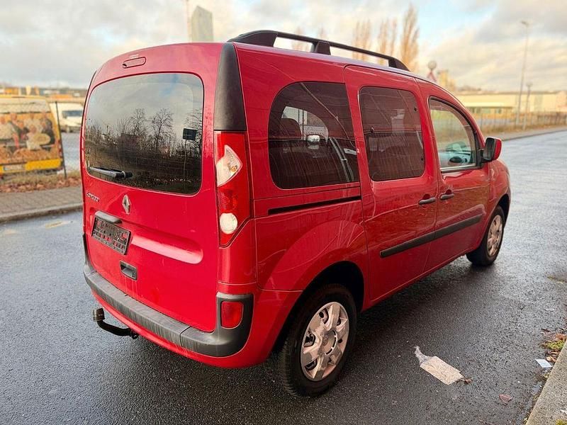 Gebraucht Renault Kangoo 87 PS (63 kW) 2011 Rot Van / Kleinbus
