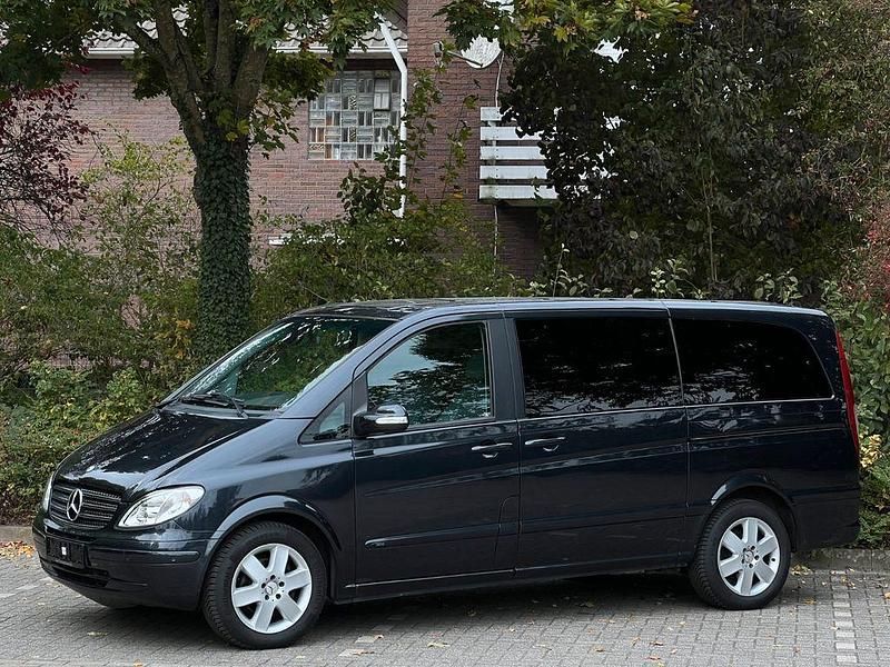 Blau Gebraucht 2007 Mercedes Viano Van / Kleinbus | 14.161 € (Teuer) - Bild 1/4
