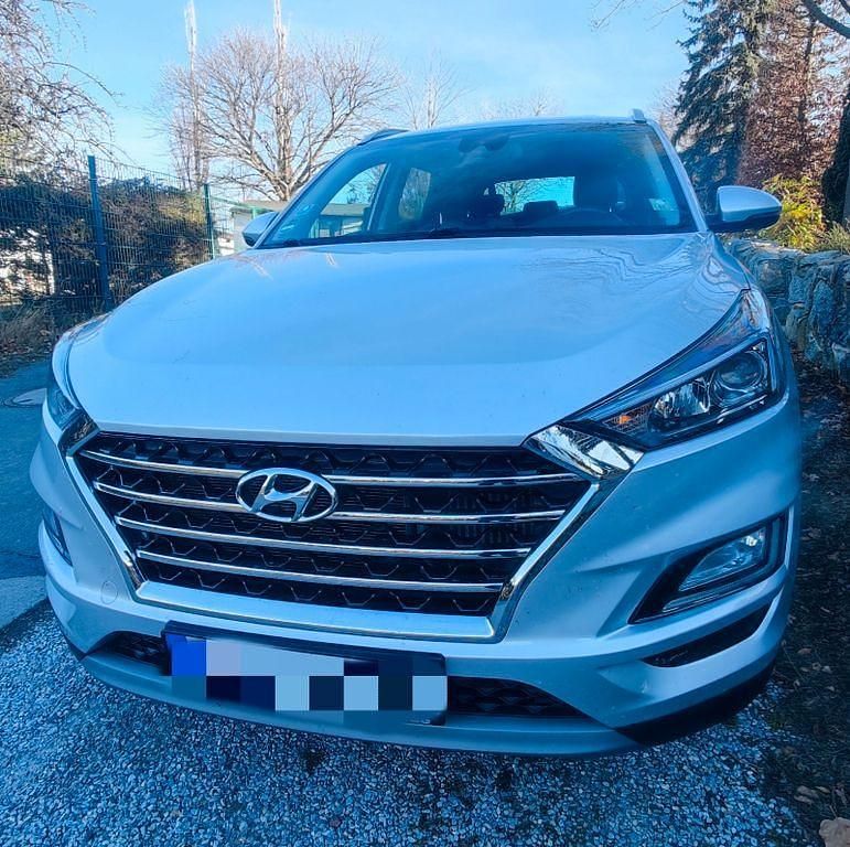 Silber Gebraucht 2019 Hyundai Tucson Select SUV | 15.990 € (Guter Preis) - Bild 1/4
