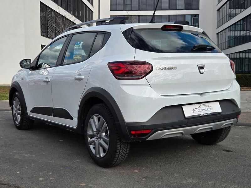 Gebraucht Dacia Sandero Stepway 91 PS (66 kW) 2021 Weiß Limousine