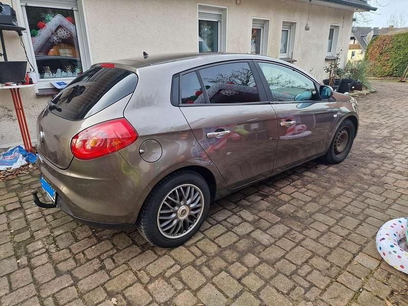 Gebraucht Fiat Bravo Emotion 120 PS (88 kW) 2007 Grau Kleinwagen