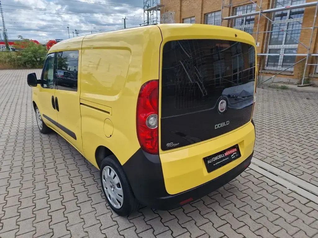 Gebraucht Fiat Doblò 90 PS (66 kW) 2013 Gelb Van / Kleinbus