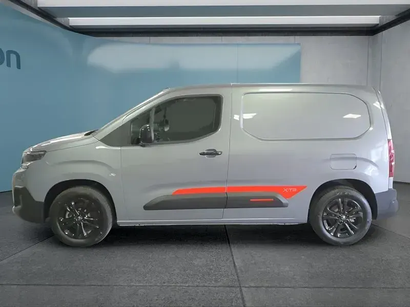 Gebraucht Citroën Berlingo 102 PS (75 kW) 2026 Grau Van / Kleinbus