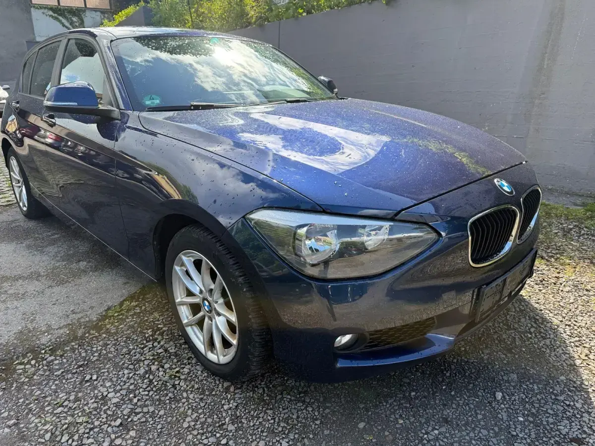 Gebraucht BMW 116 Sport Line 116 PS (85 kW) 2013 Blau Kleinwagen