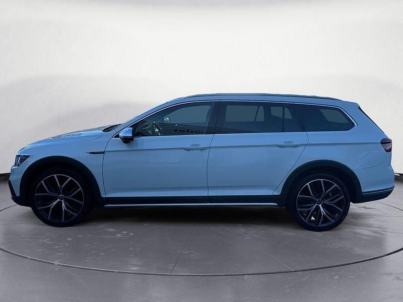 Gebraucht VW Passat Alltrack 200 PS (147 kW) 2021 Weiß Kombi