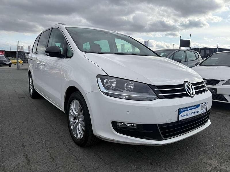 Gebraucht VW Sharan Style 140 PS (102 kW) 2012 Weiß Van / Kleinbus