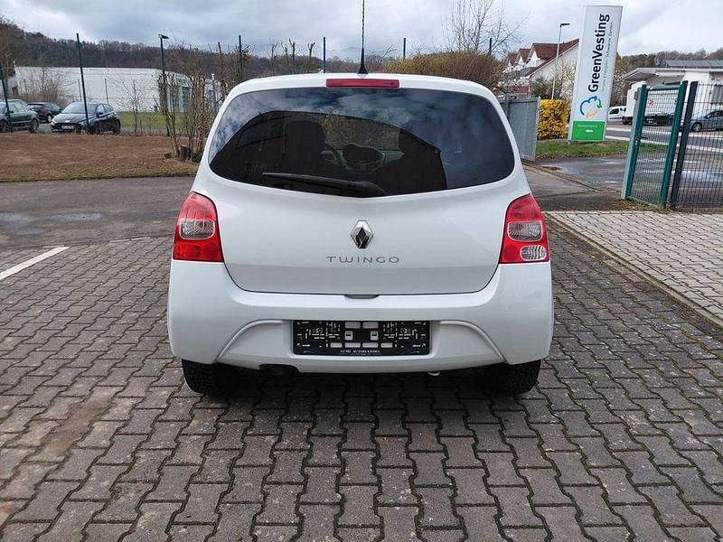 Gebraucht Renault Twingo Night&Day 75 PS (55 kW) 2011 Weiß Kleinwagen