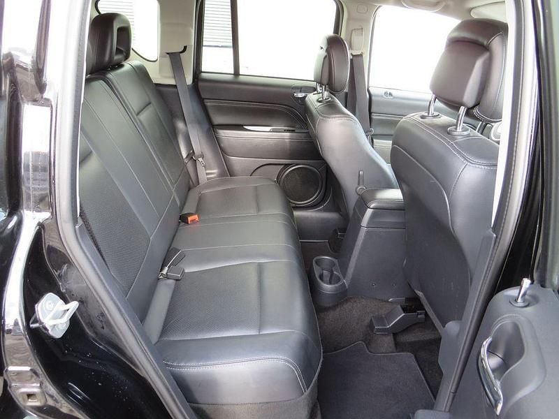 Gebraucht Jeep Compass Limited 170 PS (125 kW) 2015 Schwarz SUV