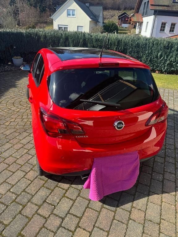 Gebraucht Opel Corsa Color Edition 90 PS (66 kW) 2015 Rot Kleinwagen