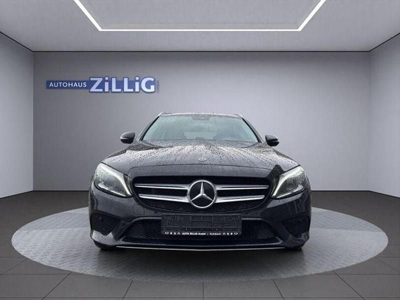 Gebraucht Mercedes C220 239 PS (175 kW) 2019 Schwarz Kombi