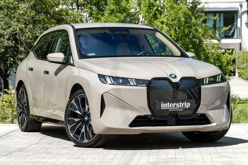 Gebraucht BMW iX 300 kW (408 PS) 2025 Grau SUV