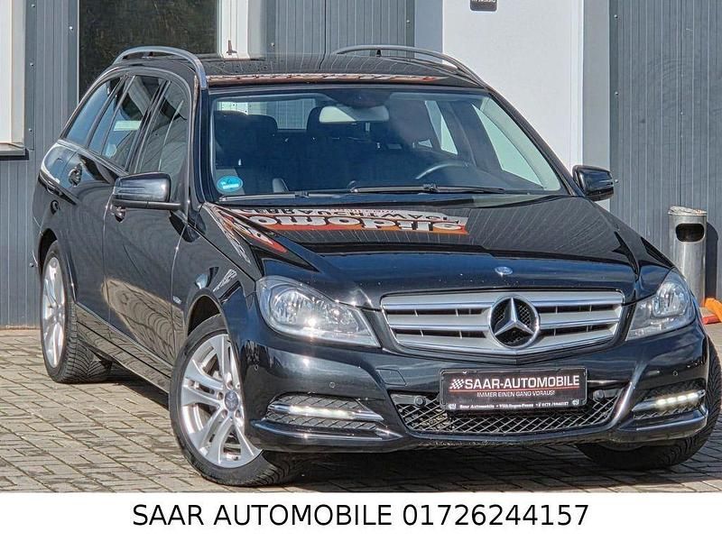 Gebraucht Mercedes C180 156 PS (114 kW) 2012 Schwarz Kombi