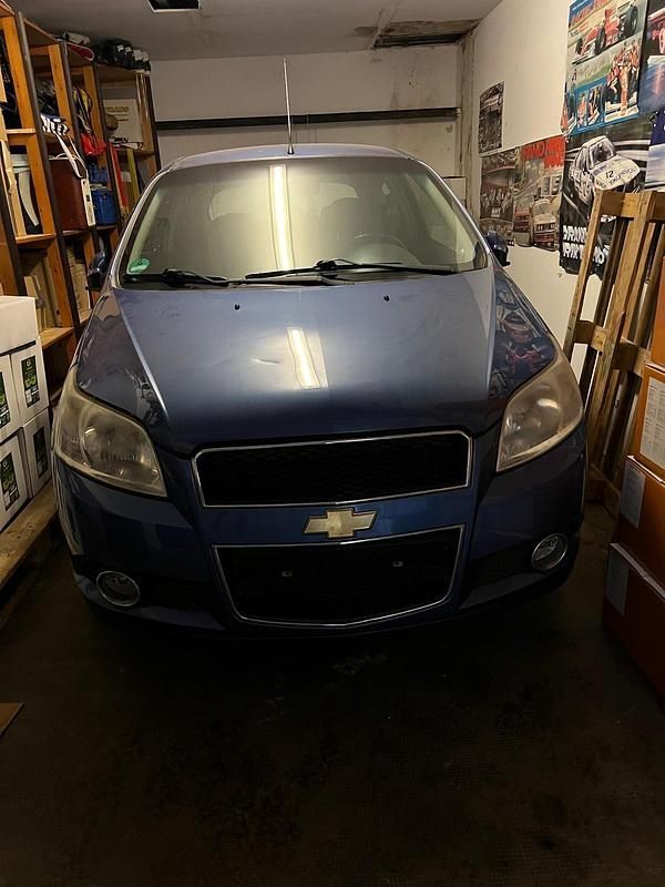 Blau Gebraucht 2010 Chevrolet Aveo Kleinwagen | 500 € (Superpreis) - Bild 1/4