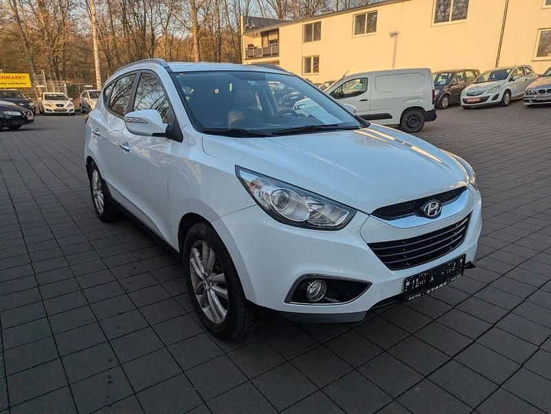 Gebraucht Hyundai ix35 Style 163 PS (119 kW) 2011 Weiß SUV
