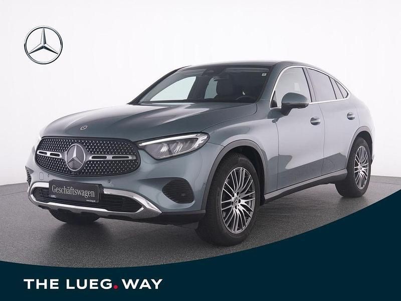 Silber metalliclack verdesilbe Gebraucht 2025 Mercedes GLC220 Avantgarde Coupé | 57.885 € - Bild 1/4