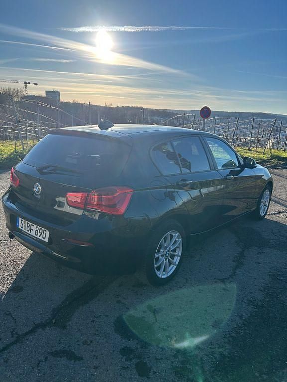 Gebraucht BMW 116 109 PS (80 kW) 2015 Schwarz Kleinwagen