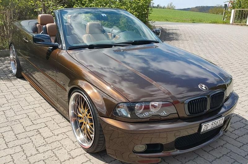 Braun Gebraucht 2002 BMW 325 Cabriolet M Performance Cabrio | 13.000 € (Etwas zu teuer) - Bild 1/4