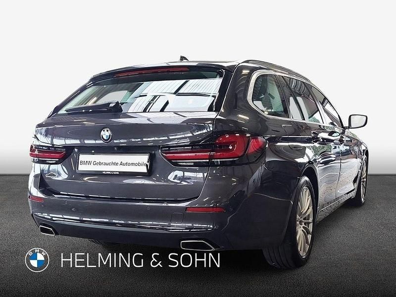 Gebraucht BMW 520 190 PS (139 kW) 2021 Grau Kombi