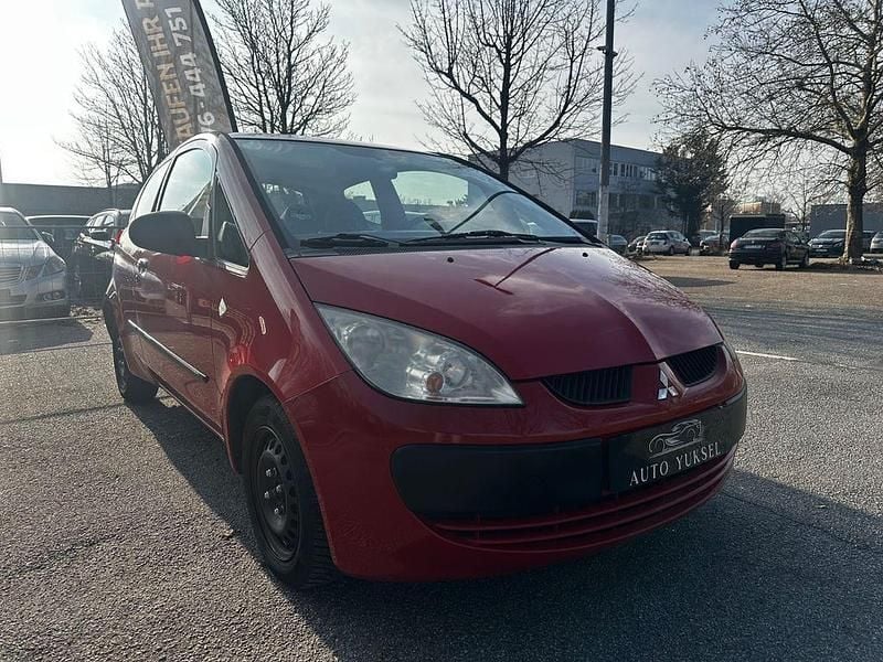 Rot Gebraucht 2006 Mitsubishi Colt Inform Limousine | 1.790 € (Teuer) - Bild 1/4