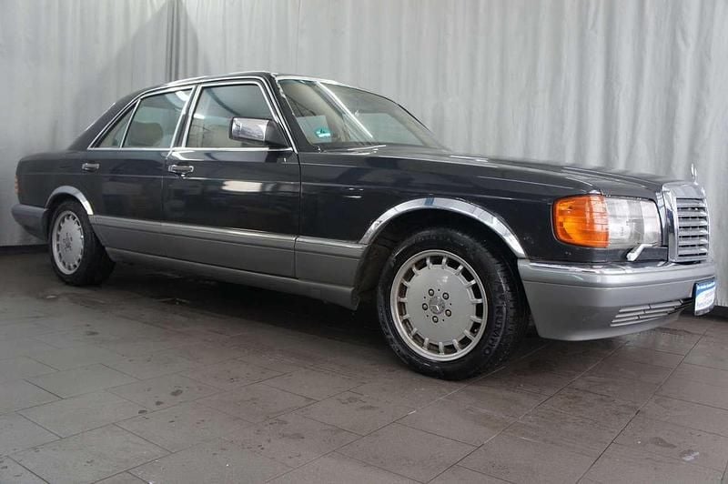 Schwarz Gebraucht 1988 Mercedes 300 SE Limousine | 5.990 € - Bild 1/3