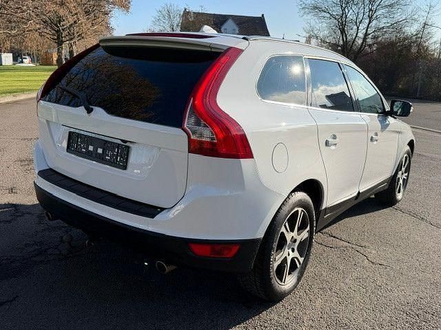 Gebraucht Volvo XC60 163 PS (119 kW) 2011 Weiß SUV