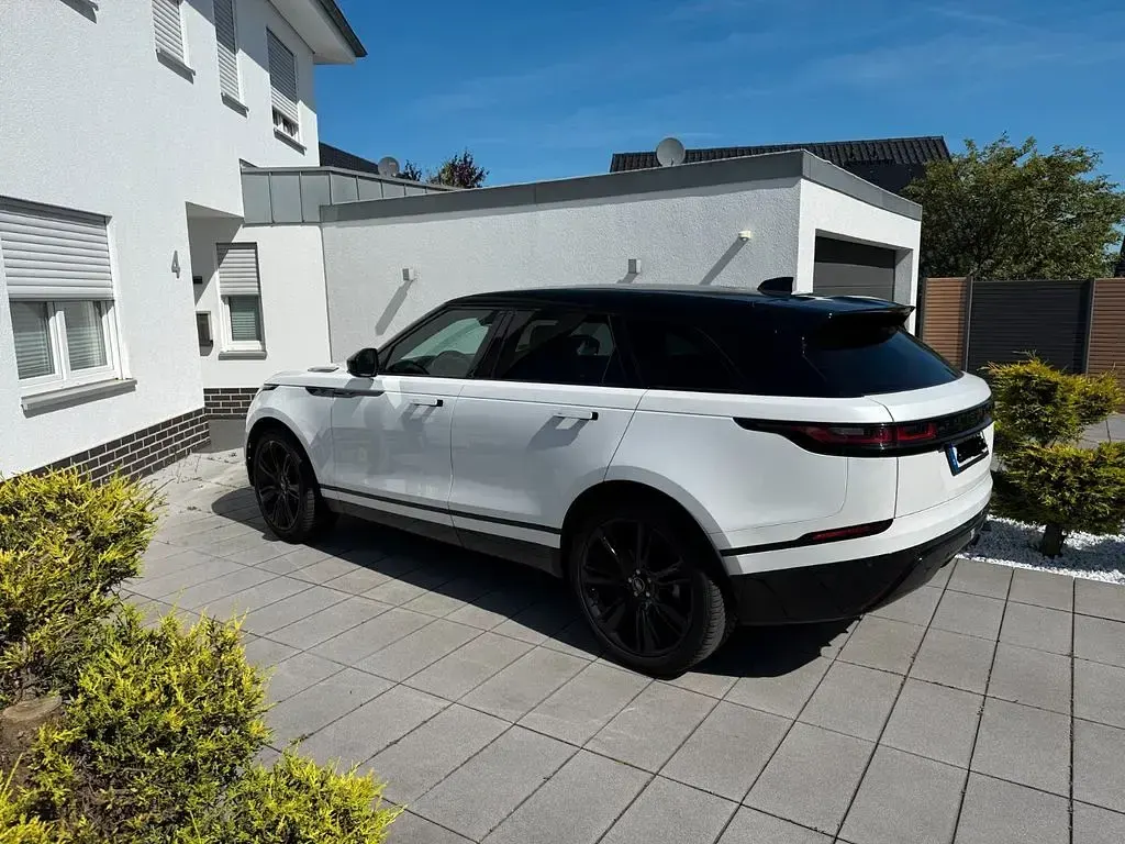 Gebraucht Land Rover Range Rover Velar SE 204 PS (150 kW) 2023 Weiß SUV