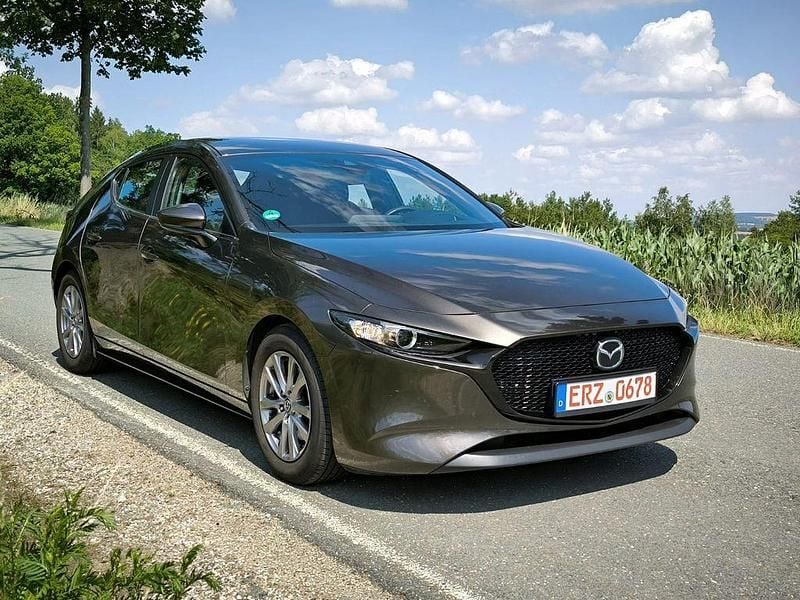 Braun Gebraucht 2019 Mazda 3 Selection Limousine | 18.300 € (Fairer Preis) - Bild 1/4