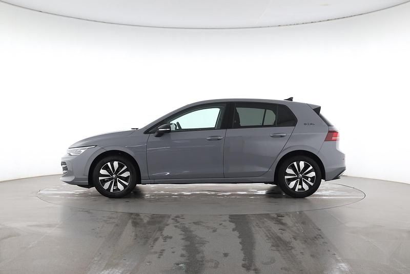 Gebraucht VW Golf VIII Goal 116 PS (85 kW) 2025 Mondsteingrau