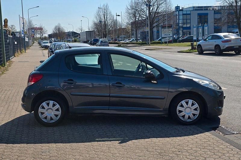 Gebraucht Peugeot 207 Filou 73 PS (53 kW) 2013 Grau Kleinwagen