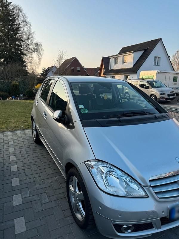 Gebraucht Mercedes A150 75 PS (55 kW) 2008 Silber Kleinwagen