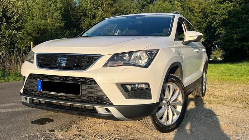 Weiß Gebraucht 2016 Seat Ateca Ecomotive SUV | 13.250 € (Guter Preis) - Bild 1/4