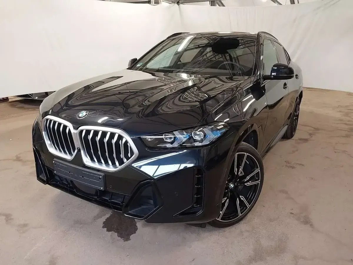 Gebraucht BMW X6 M Sport 298 PS (219 kW) 2025 Carbonschwarz SUV