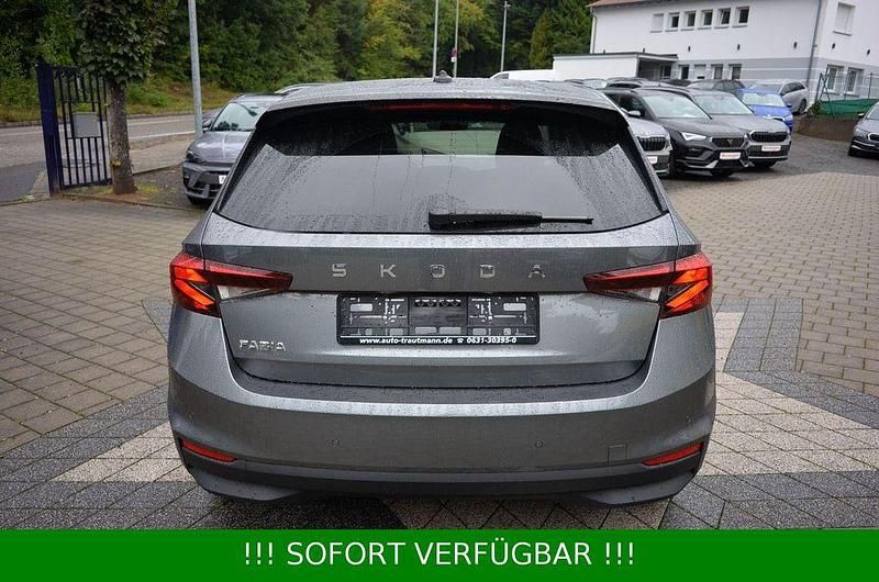 Neu Skoda Fabia 116 PS (85 kW) 2025 Graphite grau Limousine