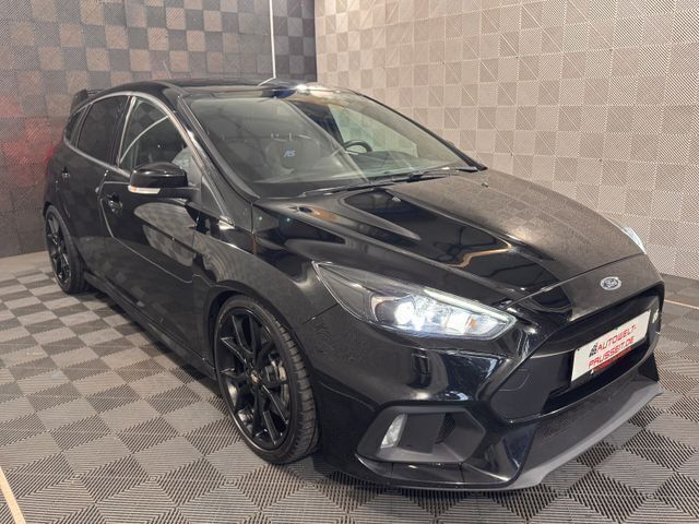 Iridiumschwarz metallic Gebraucht 2018 Ford Focus Premium Limousine | 28.840 € (Teuer) - Bild 1/4