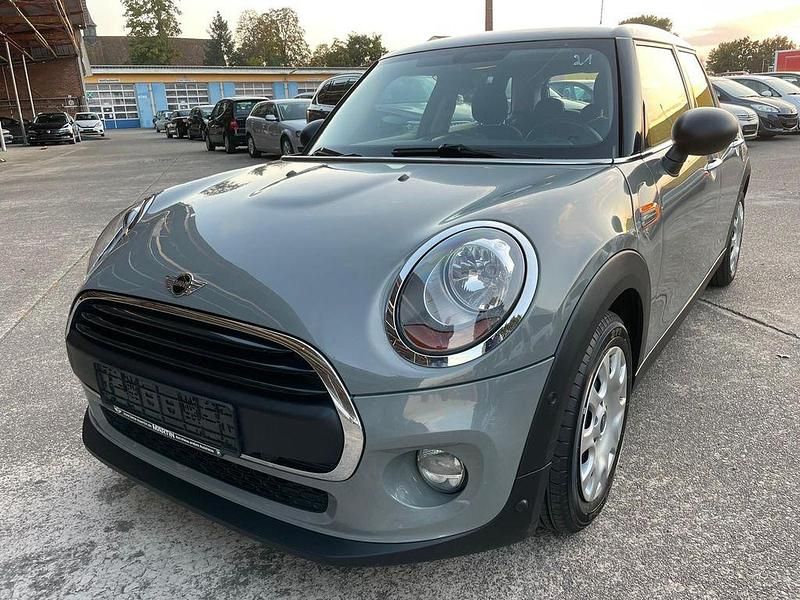 Grau Gebraucht 2017 Mini ONE Kleinwagen | 6.699 € (Fairer Preis) - Bild 1/4