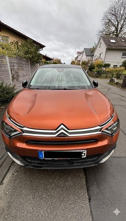 Orange Gebraucht 2021 Citroën C4 PureTech Limousine | 18.750 € (Fairer Preis) - Bild 1/4