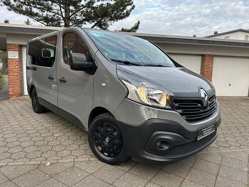 Gebraucht Renault Trafic Expression 125 PS (91 kW) 2018 Grau Van / Kleinbus