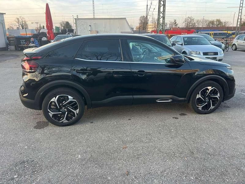 Gebraucht Citroën C4 131 PS (96 kW) 2022 Schwarz Limousine