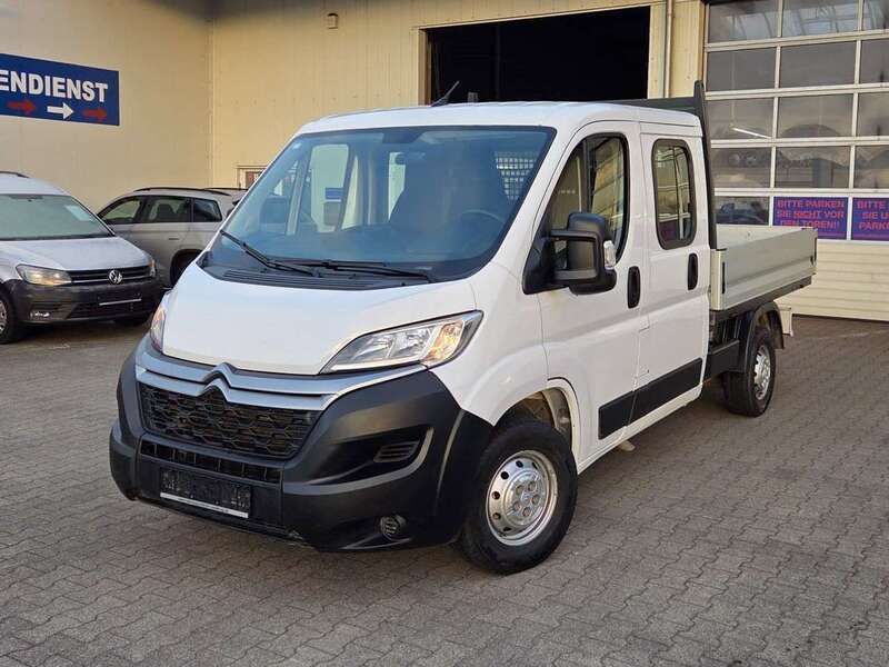 Weiß Gebraucht 2023 Citroën Jumper Van / Kleinbus | 21.990 € (Guter Preis) - Bild 1/4