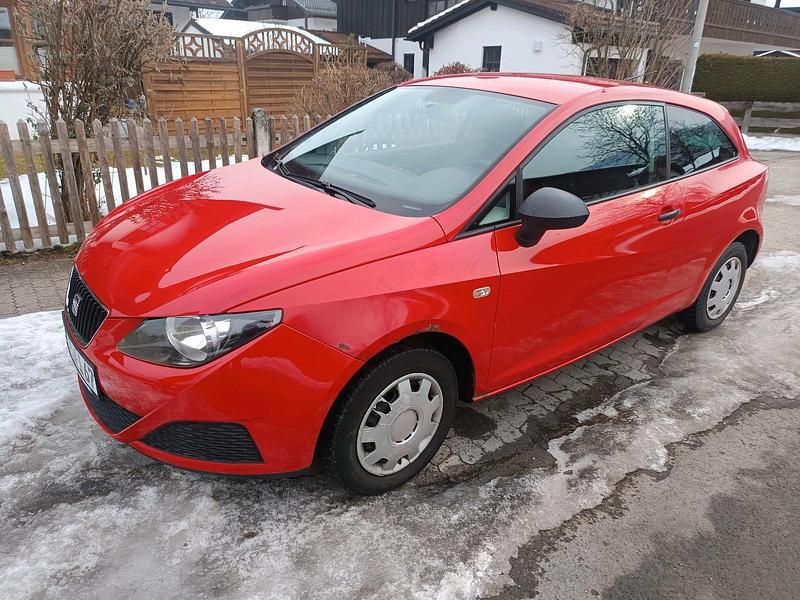 Rot Gebraucht 2010 Seat Ibiza Limousine | 2.499 € (Superpreis) - Bild 1/4