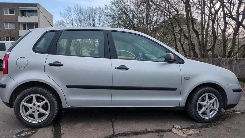 Gebraucht VW Polo 75 PS (55 kW) 2003 Weiß Kleinwagen