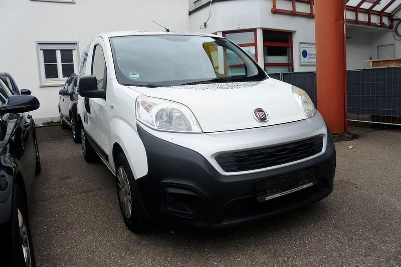 Weiß Gebraucht 2017 Fiat Fiorino Van / Kleinbus | 5.999 € (Fairer Preis) - Bild 1/4