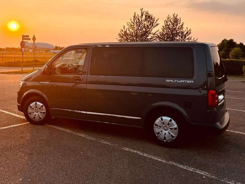 Grau Gebraucht 2015 VW T6 Highline Van | 29.999 € (Fairer Preis) - Bild 1/4