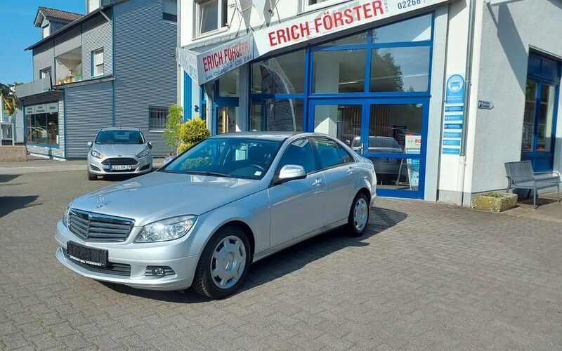 Silber Gebraucht 2008 Mercedes C180 Limousine | 11.900 € (Etwas zu teuer) - Bild 1/4
