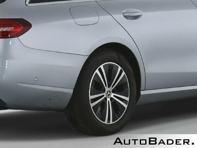 Gebraucht Mercedes E220 200 PS (147 kW) 2022