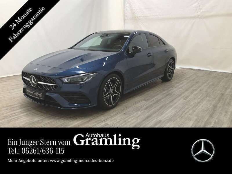 Blau Gebraucht 2023 Mercedes CLA200 AMG Limousine | 38.699 € (Etwas zu teuer) - Bild 1/4