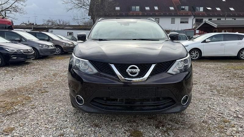Gebraucht Nissan Qashqai Tekna 131 PS (96 kW) 2015 Violet SUV